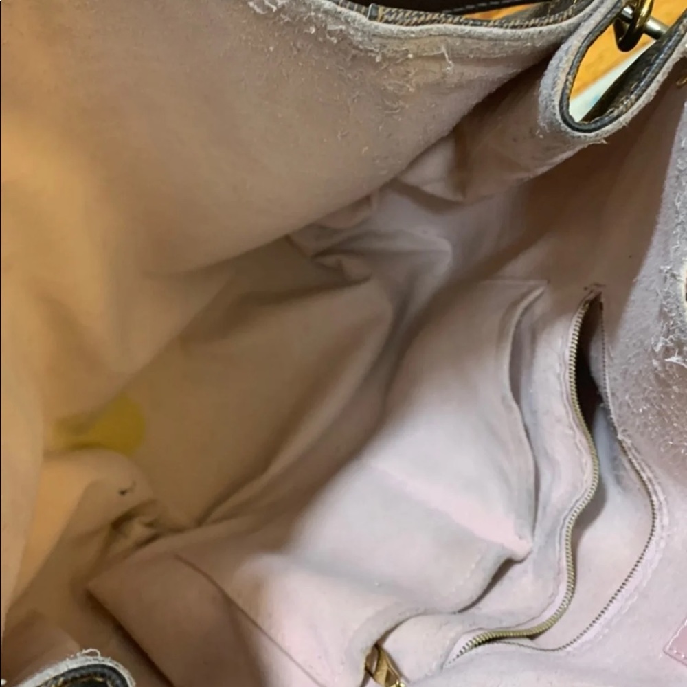 Lv Caissa 🛑Sold🛑 - Picture 8 of 15